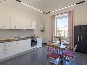 24019825-Appartement-4-Genua-300x225-5