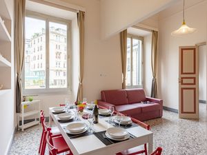 24049859-Appartement-10-Genua-300x225-1