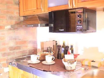 Komplett ausgestattete Küchenzeile