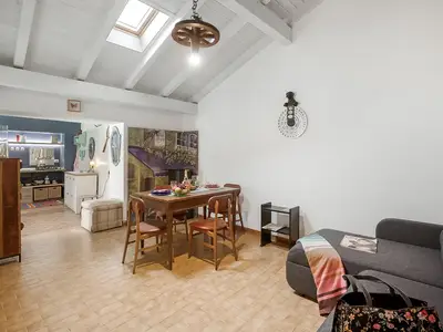 Schlafsofa (Schlafbereich für Studio)