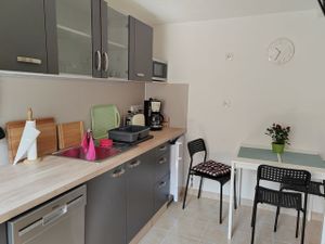 23678250-Appartement-2-Gingst-300x225-3