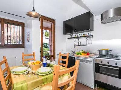 Küche und Essbereich