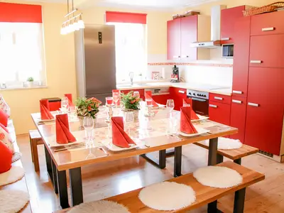 XXL-Ferienwohnung "Blumenwiese"