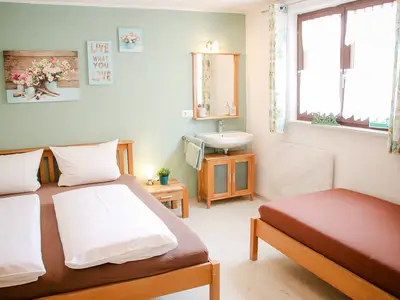 XXL-Ferienwohnung "Blumenwiese"