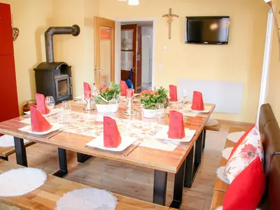XXL-Ferienwohnung "Blumenwiese"