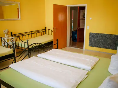 XXL-Ferienwohnung "Blumenwiese"