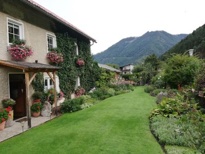 Der Garten vor dem Appartment.