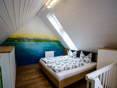Schlafzimmer Wohnen auf zwei Ebenen Haus Seeblick