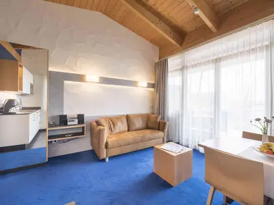 2-Zimmer Appartement - Wohnzimmer