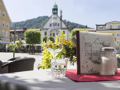 Terrasse mit Blick auf den Marienplatz