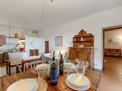 Küche und Essbereich