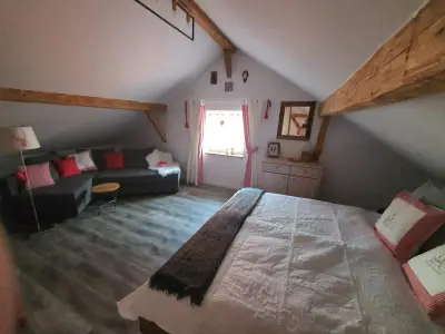 Schlafzimmer 1