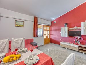 23706911-Appartement-4-Jasenice-300x225-1