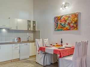 23706911-Appartement-4-Jasenice-300x225-3