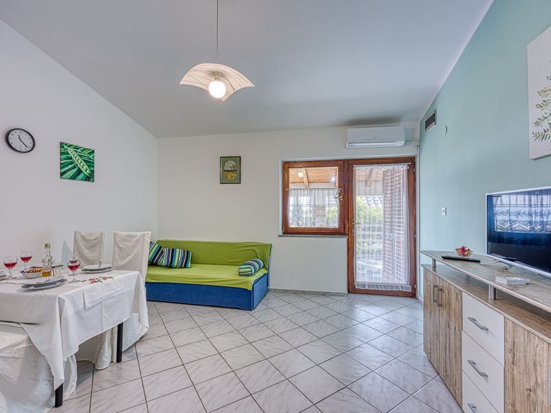 23706913-Appartement-4-Jasenice-800x600-2