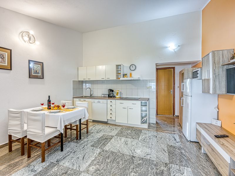 23706912-Appartement-4-Jasenice-800x600-1