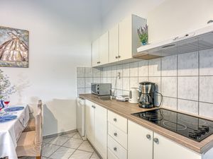 23706914-Appartement-4-Jasenice-300x225-3