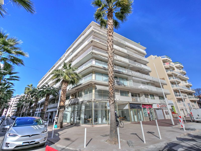 23707422-Appartement-5-Juan-les-Pins-800x600-2