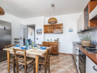 Küche und Essbereich