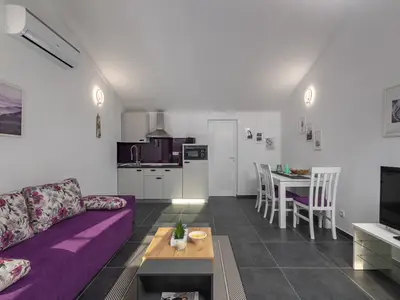 Küche und Essbereich