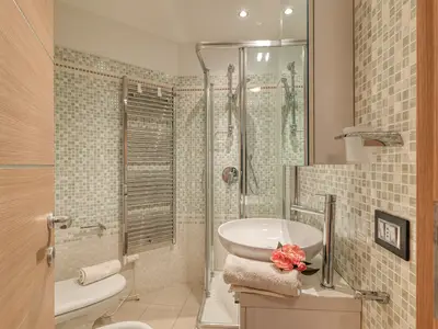 Zweites Badezimmer