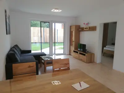 Wohnzimmer mit Essplatz