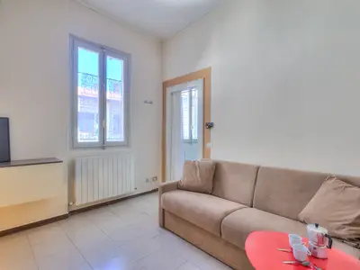 Schlafsofa (Schlafbereich für Studio)