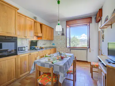 Küche und Essbereich