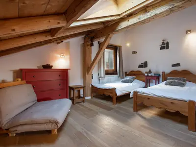 Drittes Schlafzimmer mit zwei Einzelbetten