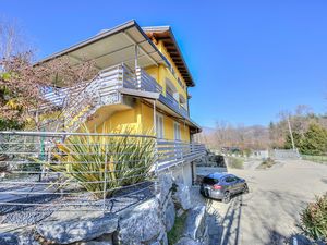 23708148-Appartement-4-Leggiuno-300x225-0