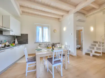 Küche und Essbereich