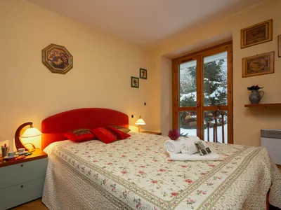 Zweites Schlafzimmer mit Terrassenzugang