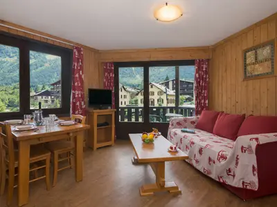 Helles und geräumiges Wohnzimmer