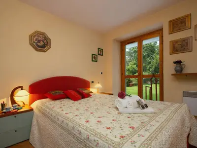 Zweites Schlafzimmer mit Terrassenzugang