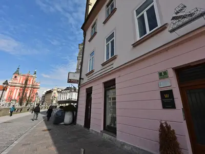 Eingang zu den Wohnungen