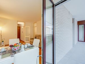 23707455-Appartement-4-Locarno-300x225-5