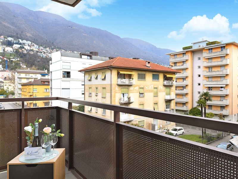 23708537-Appartement-6-Locarno-800x600-0