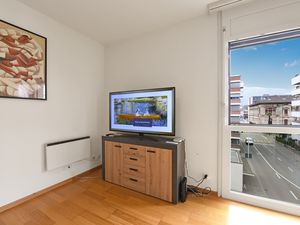 23708537-Appartement-6-Locarno-300x225-4