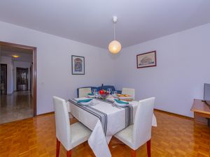 23706292-Appartement-4-Lugano-300x225-4