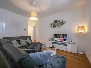 23706550-Appartement-4-Lugano-300x225-1