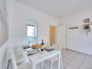 23706627-Appartement-4-Lugano-300x225-4