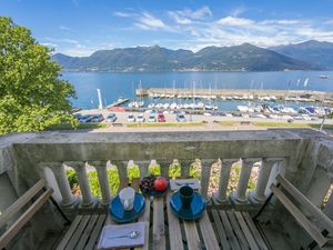 23706344-Appartement-5-Luino-300x225-1