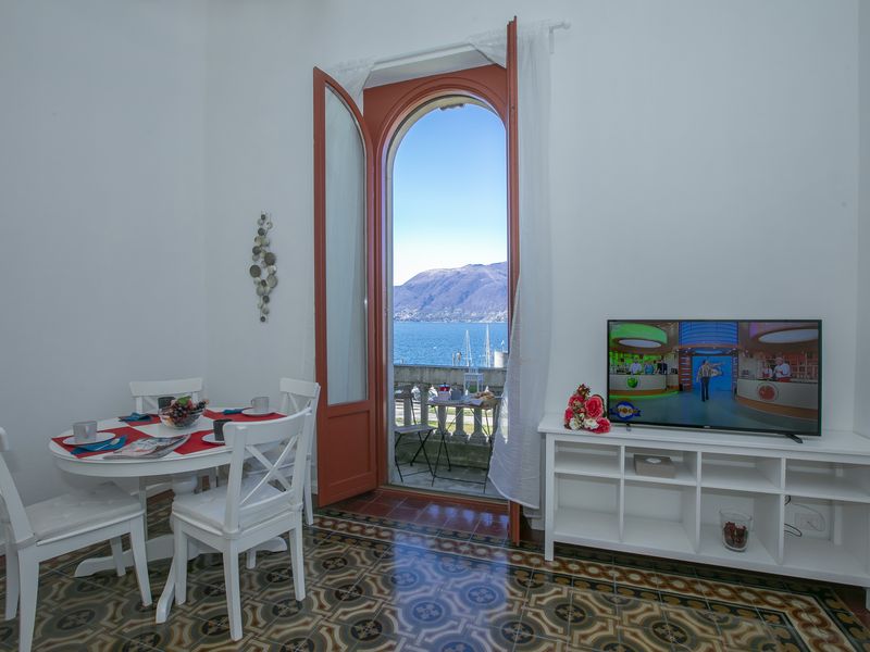 23706425-Appartement-5-Luino-800x600-1