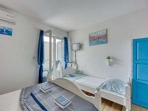 23708729-Appartement-3-Makarska-300x225-4