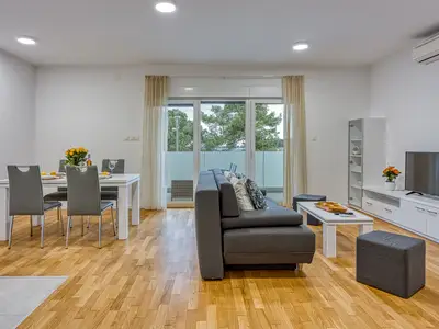 Wohn- und Esszimmer