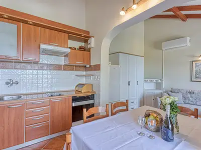 Küche und Essbereich