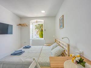 24052446-Appartement-2-Mali Lošinj-300x225-1