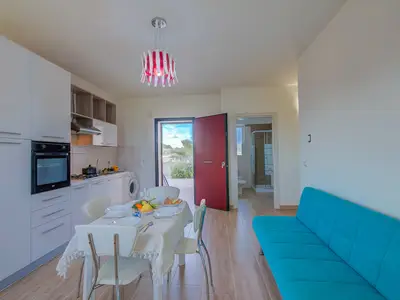 Küche und Essbereich