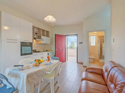 Küche und Essbereich