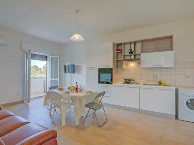 Küche und Essbereich